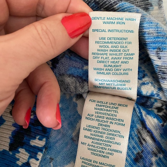 Boden wool sweater pullover floral blue jumper buttoned back navy, size 6 - Picture 10 of 12